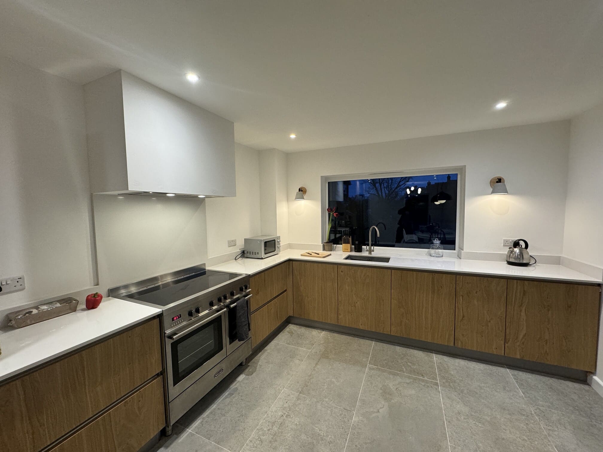 Spacious and bright kitchen